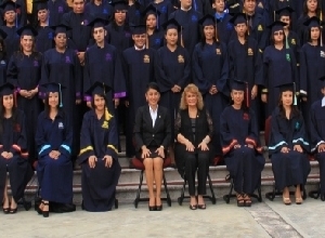 El éxito nos acompaña: Ceremonia de Graduados, UQROO 2012