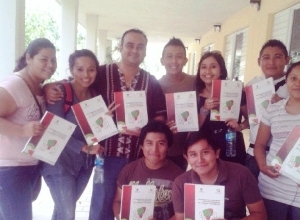Presentan libro “Investigación Educativa para la enseñanza de lenguas extranjeras”
