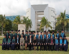 Primera generación de graduados de Universidad de Quintana Roo, Riviera Maya