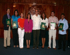 Primeros titulados de Maestría en la UA Cozumel