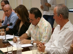 Signan convenio la Universidad de Quintana Roo y el Centro de Integración Juvenil A.C. 