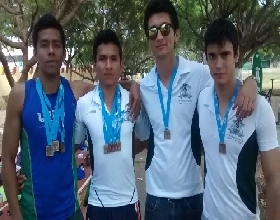 Alumnos de la UQRoo participaron en el Campeonato Invernal Nocturno de Atletismo en Mérida, Yucatán