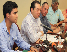 Rector ofrece Conferencia de Prensa a medios de Quintana Roo