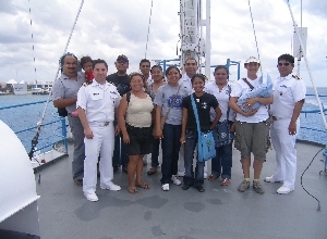Estudiantes de Oceanografía de Manejo de Recursos Naturales visitan el Buque de Investigación “Antares” de la Armada de México