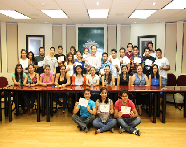Facilita Rectoría viaje de estudios a treinta estudiantes dentro y fuera del país