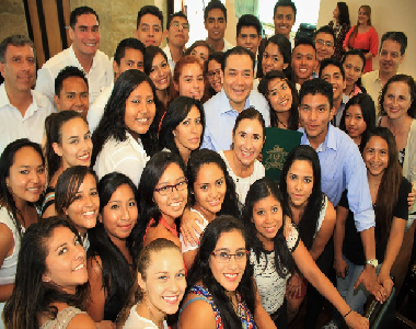 Realizan ceremonia Orgullo Universitario en la Unidad Académica Playa del Carmen