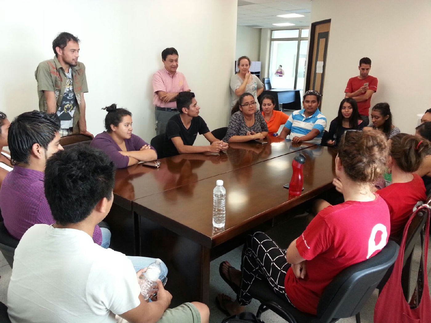 Organizan círculos de conversación en la Unidad Académica Playa del Carmen 