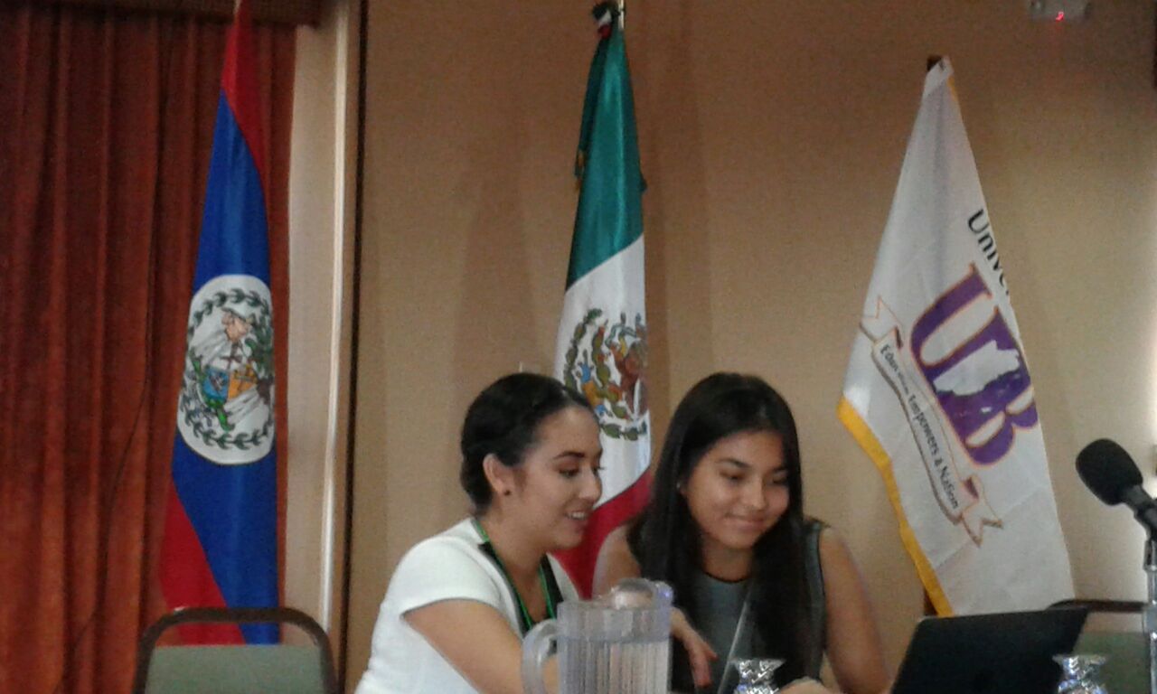 Destacada participación de estudiantes de Sistemas Comerciales de la UQROO en el Seminario Binacional México-Belize