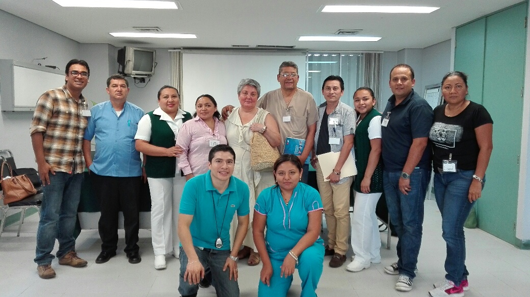 Imparte la División de Ciencias de la Salud UQRoo el curso de BLS en el Hospital del IMSS de Playa del Carmen 