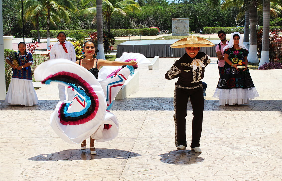 La Unidad Académica Playa del Carmen conmemora el Día Internacional de la Danza.