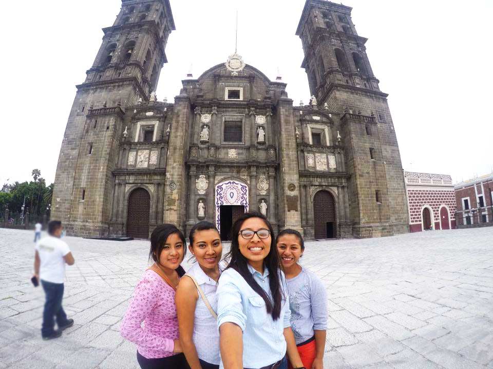 Realizan alumnos de Sistemas Comerciales visita a empresas en Puebla
