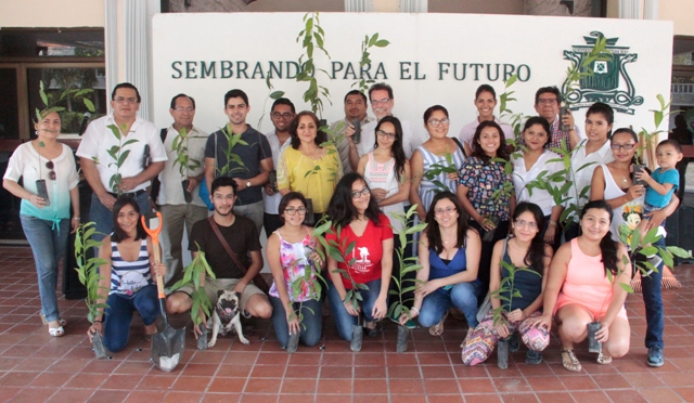 Jornada de reforestación “Sembrando por un futuro” en la Unidad Académica Chetumal