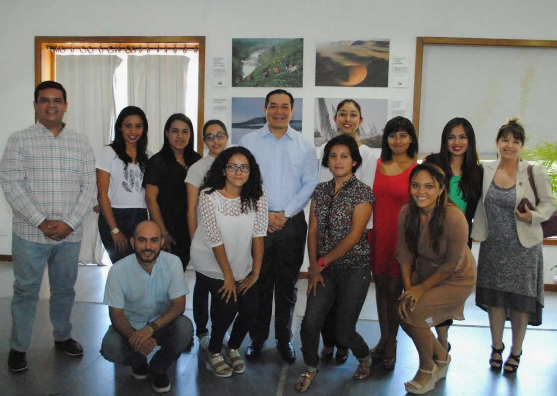 Doce alumnos de la UQRoo ganan una beca  a España del Programa Spamex Imjuve