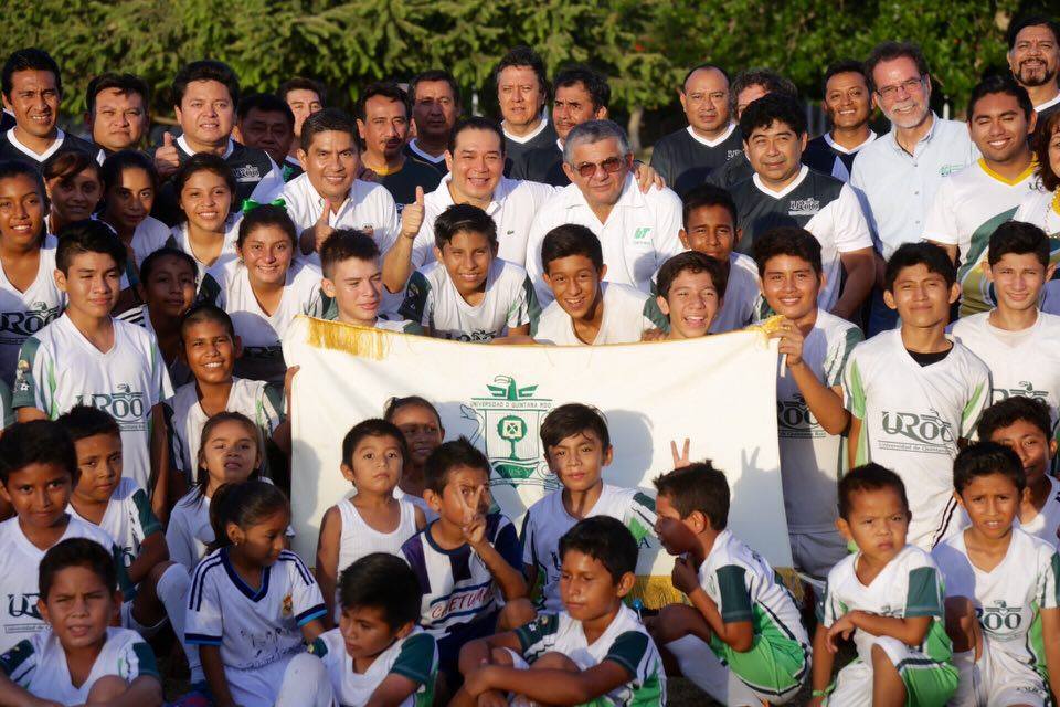 Cuadrangular de fútbol soccer con motivo del XXV aniversario de la Universidad de Quintana Roo 
