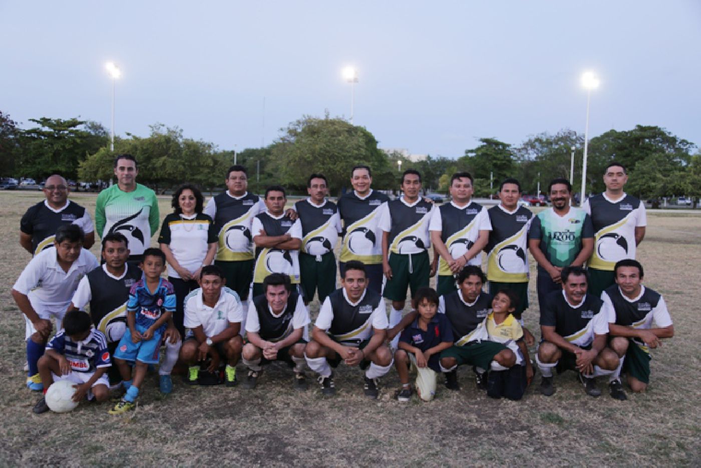 Gran final del cuadrangular de fútbol soccer con motivo de los festejos del 25 aniversario de la UQRoo