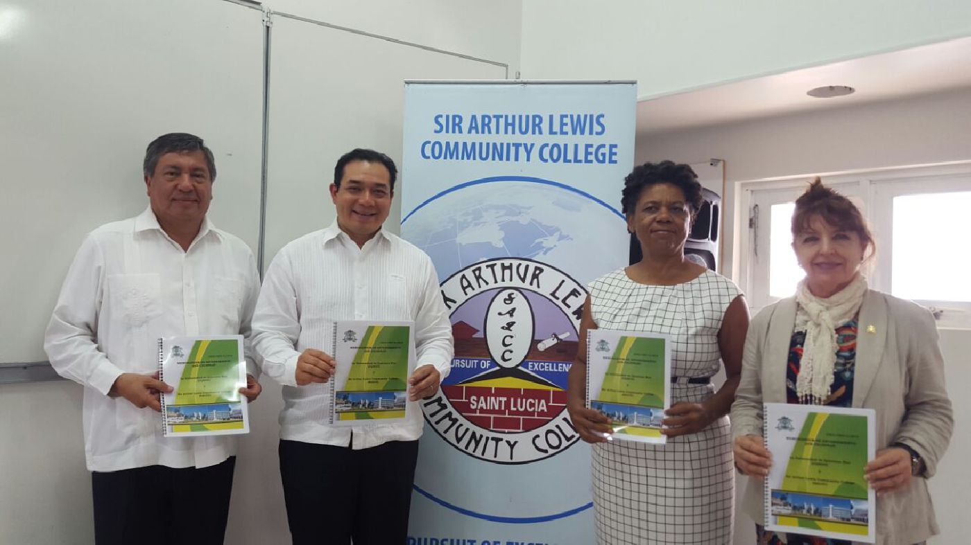 La Universidad de Quintana Roo y el Sir Arthur Lewis Community College de Santa Lucía firman acuerdo de cooperación para la enseñanza del español y el intercambio académico.