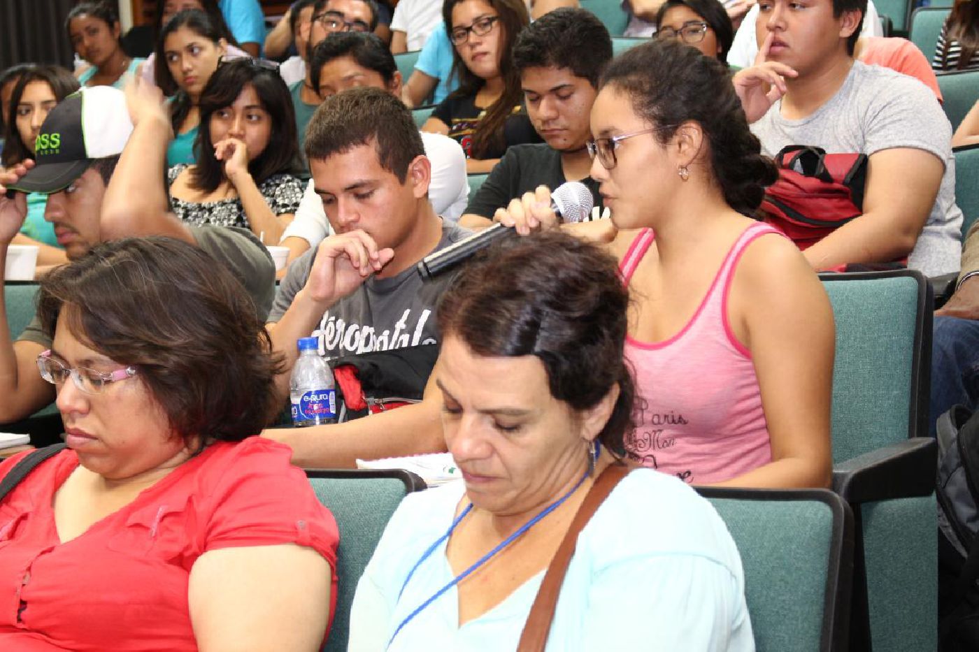 Análisis del Caribe Mexicano: Fronteras, Turismo y Medio Ambiente, tema en el Seminario de Verano