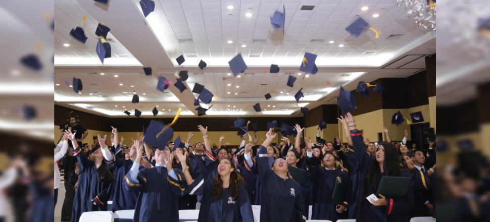 Ceremonia de Graduación 2016 de la Universidad de Quintana Roo