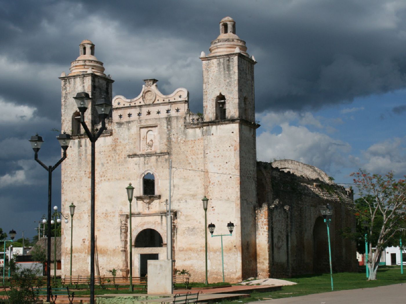 La Ruta de la Iglesias en Quintana Roo: Dr. Juan Manuel Espinosa 