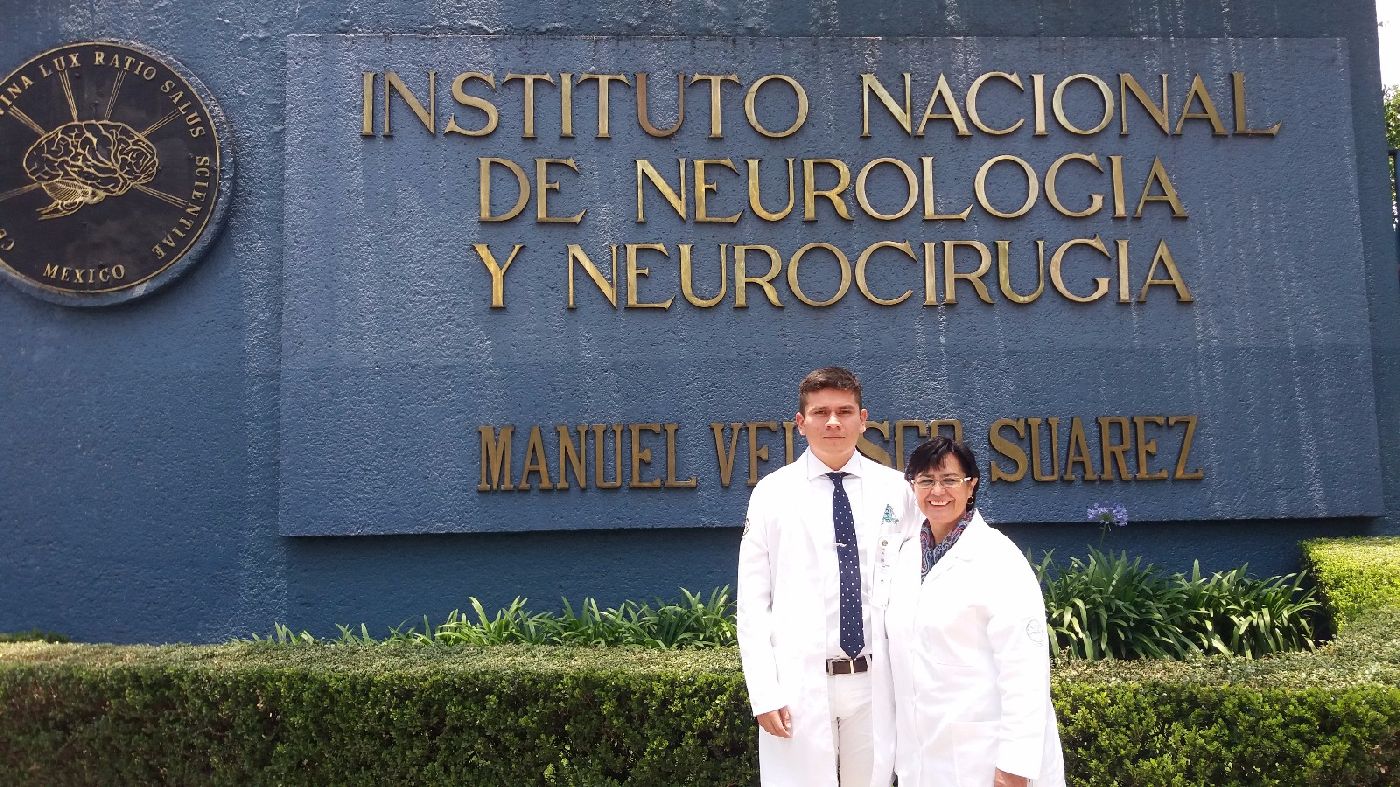 José María Canto Castillo, estudiante de la Licenciatura en Medicina, orgullosamente UQROO.
