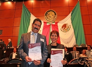 Obtienen Fernando Cabrera y René Lozano el Premio Nacional de las Finanzas Públicas 2010