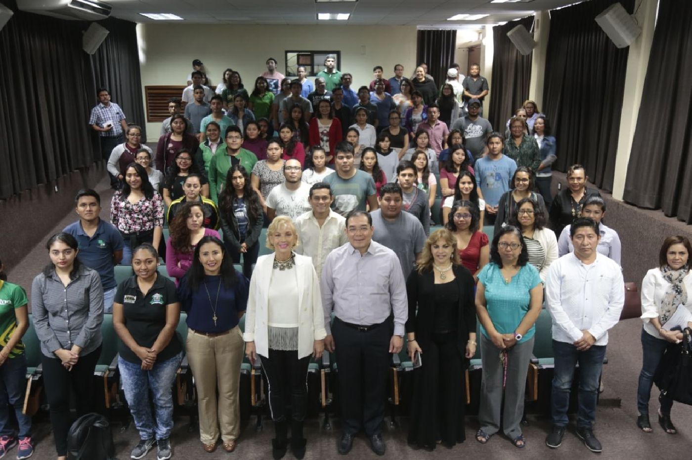 Estudiantes de UA Chetumal reflexionan sobre los derechos y el empoderamiento de mujeres