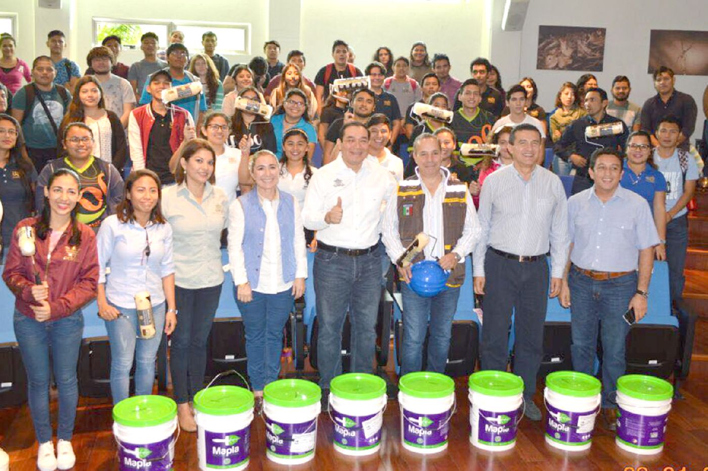 Agradece UQRoo donativo de pintura para la Unidad Académica de Playa del Carmen