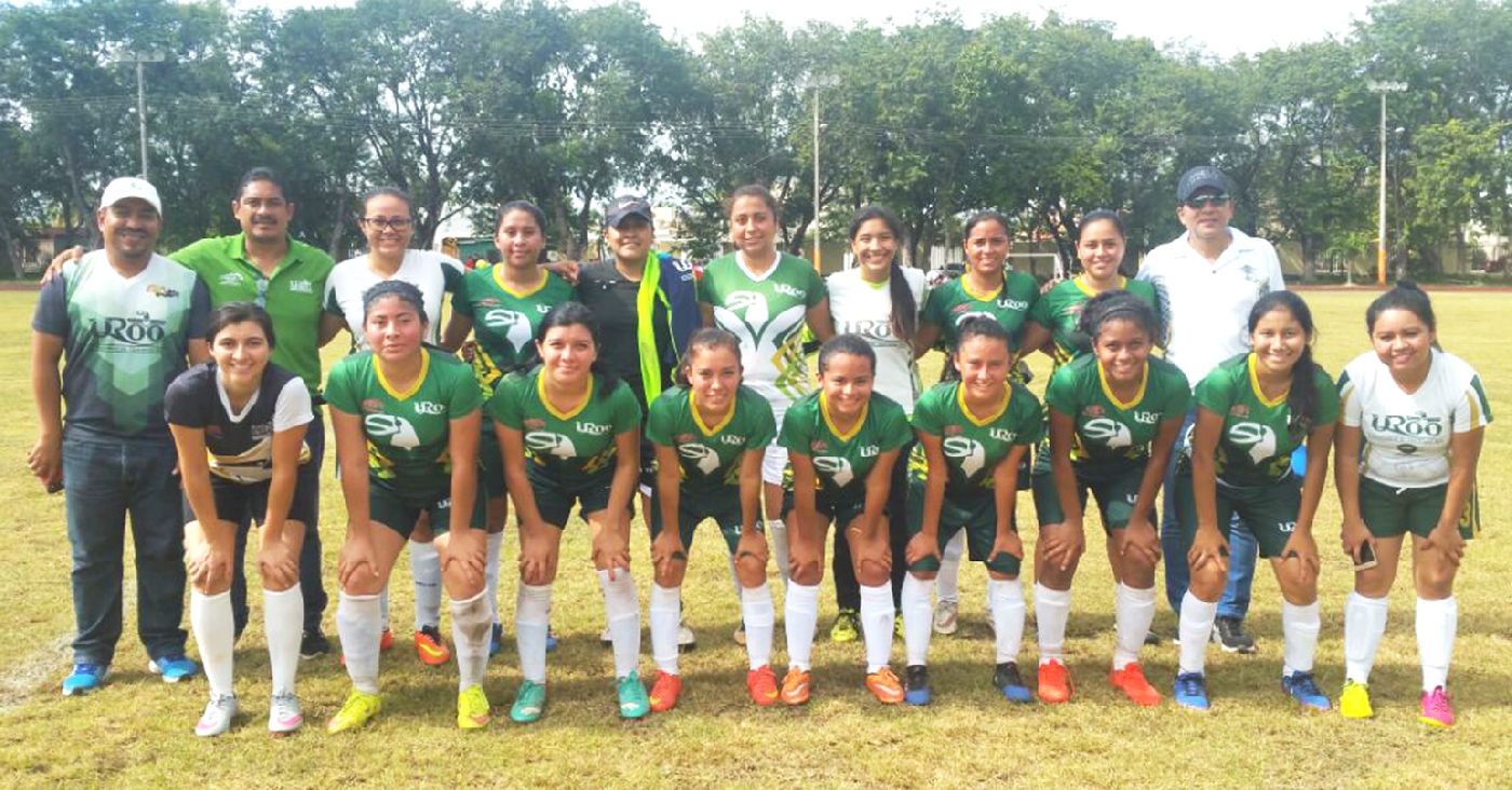 Selección femenil de UQRoo ganó el campeonato de la Liga de Fútbol 7