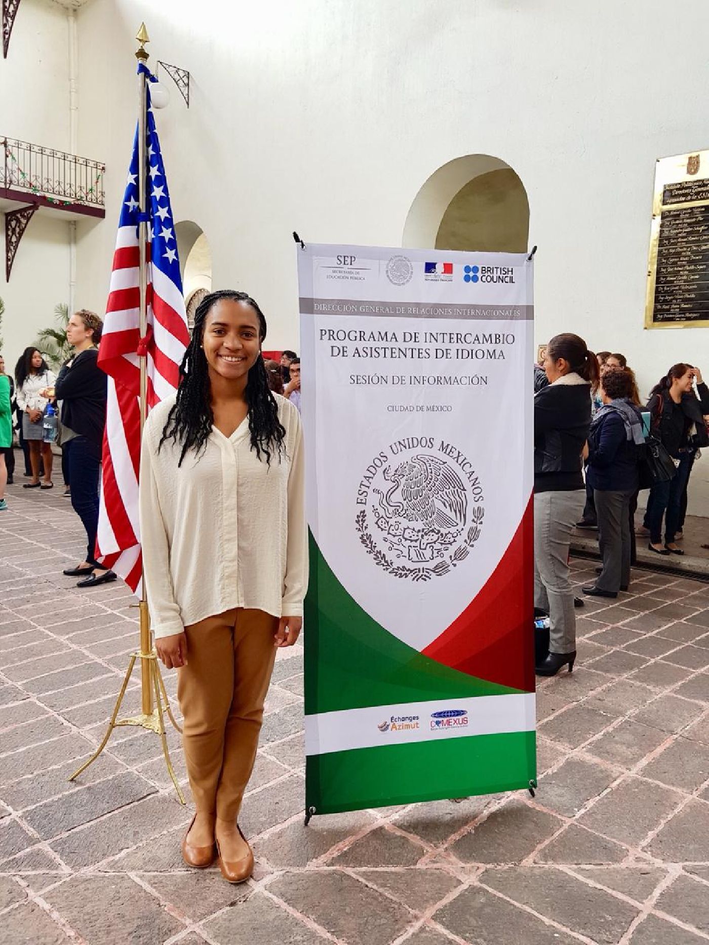 Recibe la Universidad de Quintana Roo asistentes  de idioma inglés de Reino Unido y Estados Unidos