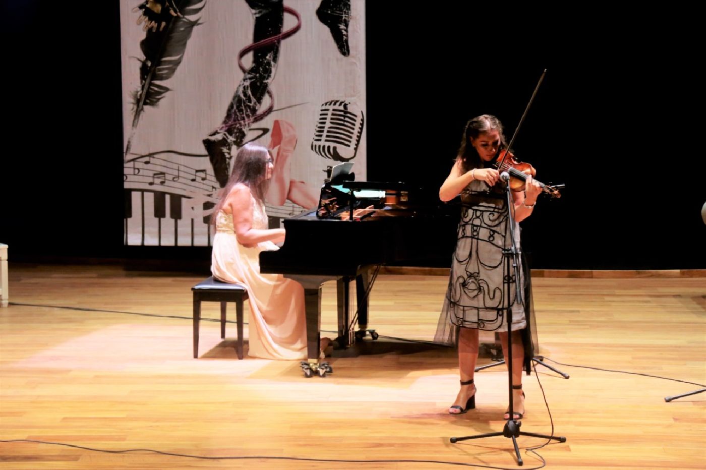 “De España al Caribe, bravura y virtuosismo” concierto de Elena Mikhailova en la UQRoo