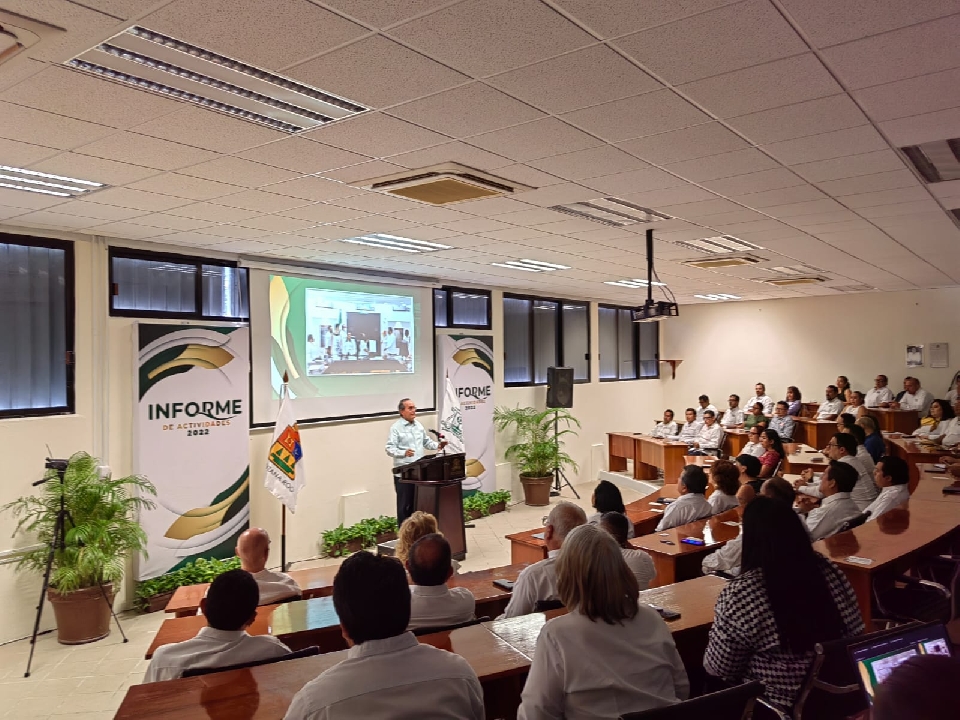 Rinde Rector Cuarto Informe de Actividades - Universidad Autónoma Del ...