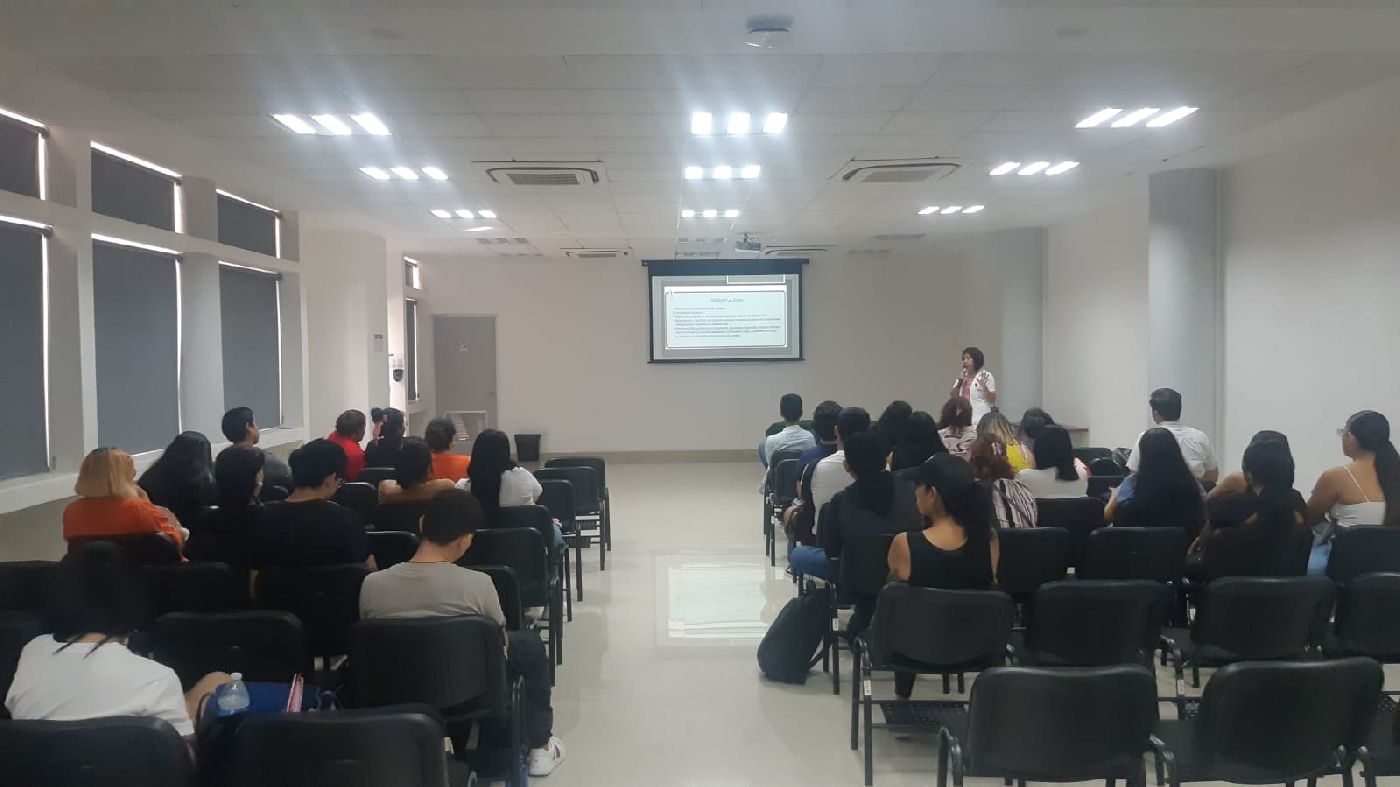 Dicta CIJ plática para estudiantes de UQROO en Cancún