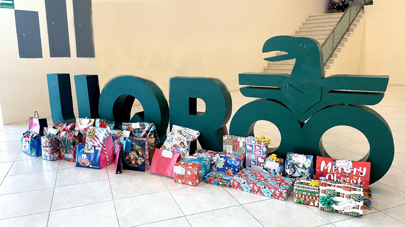 Comunidad universitaria dona juguetes a los Centros de Atención Múltiple de Chetumal