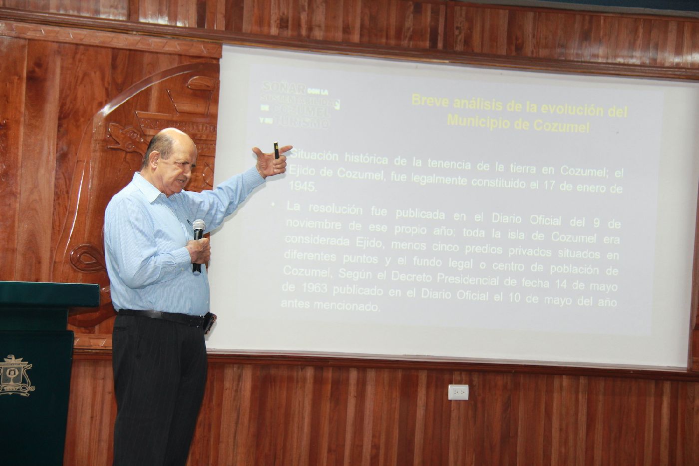 Presentan la visión que había sobre Cozumel y su desarrollo, en conferencia