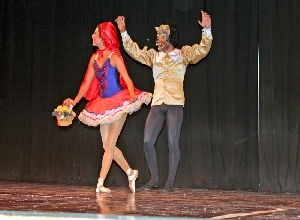 La UQROO celebra el Día Internacional de la Danza