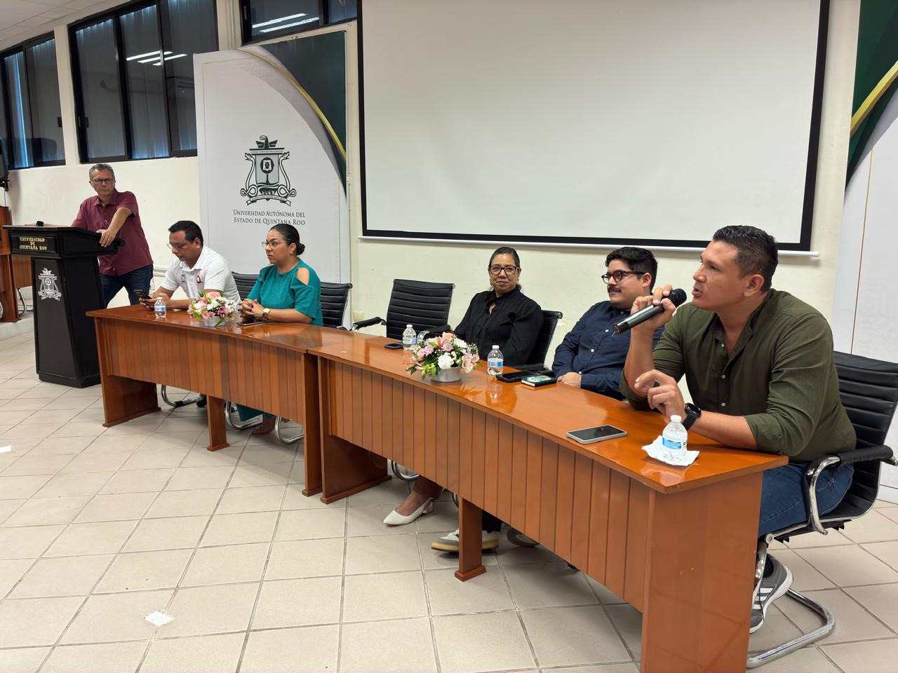 Estudiantes de preparatoria conocen competencias y experiencias del Turismo Alternativo