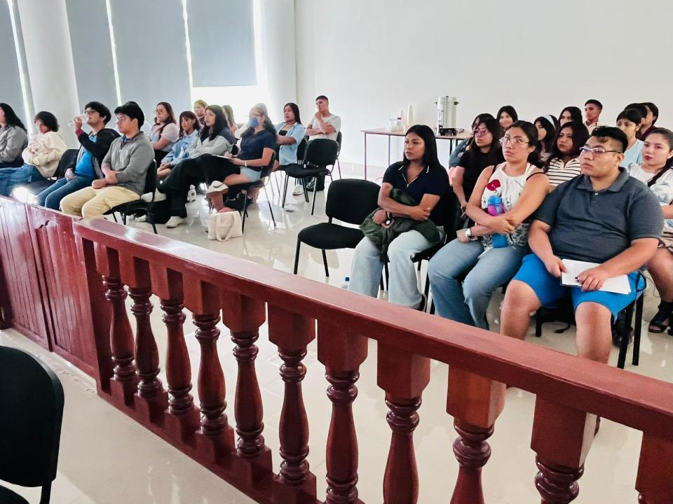 Fortalecen la sensibilidad social y el compromiso ético de los futuros abogados - galería 1