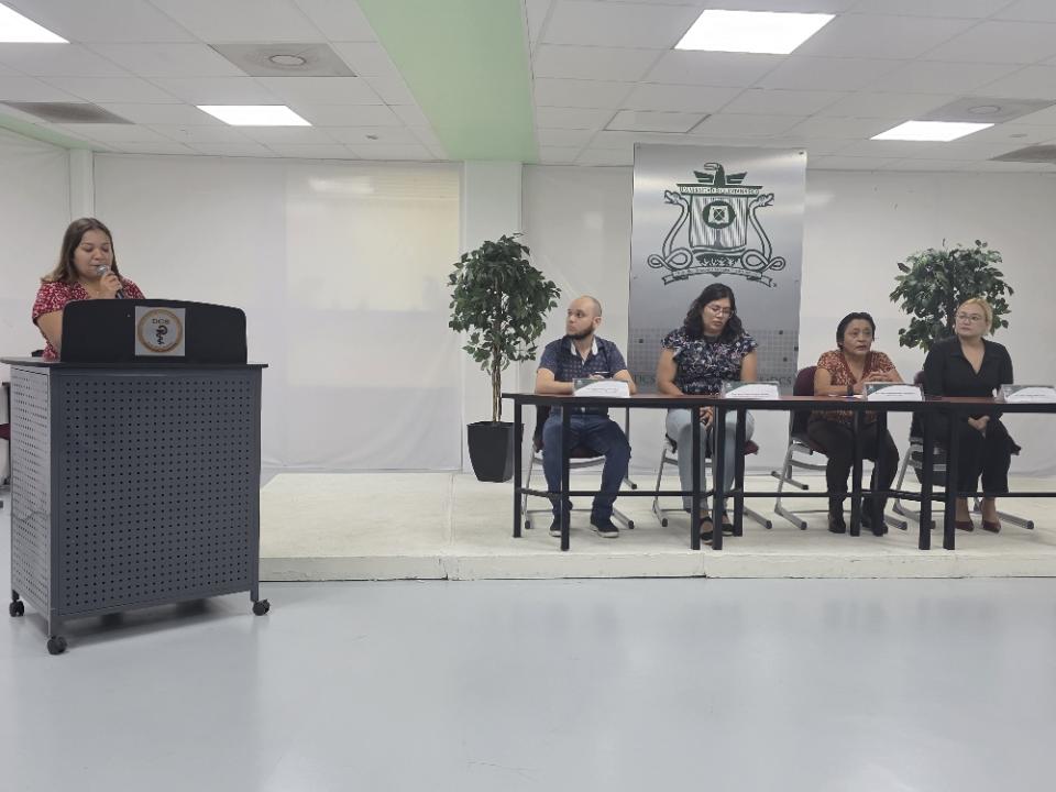 Departamento de Ciencias Médicas impulsa vocación científica con jornada de investigación - galería 3