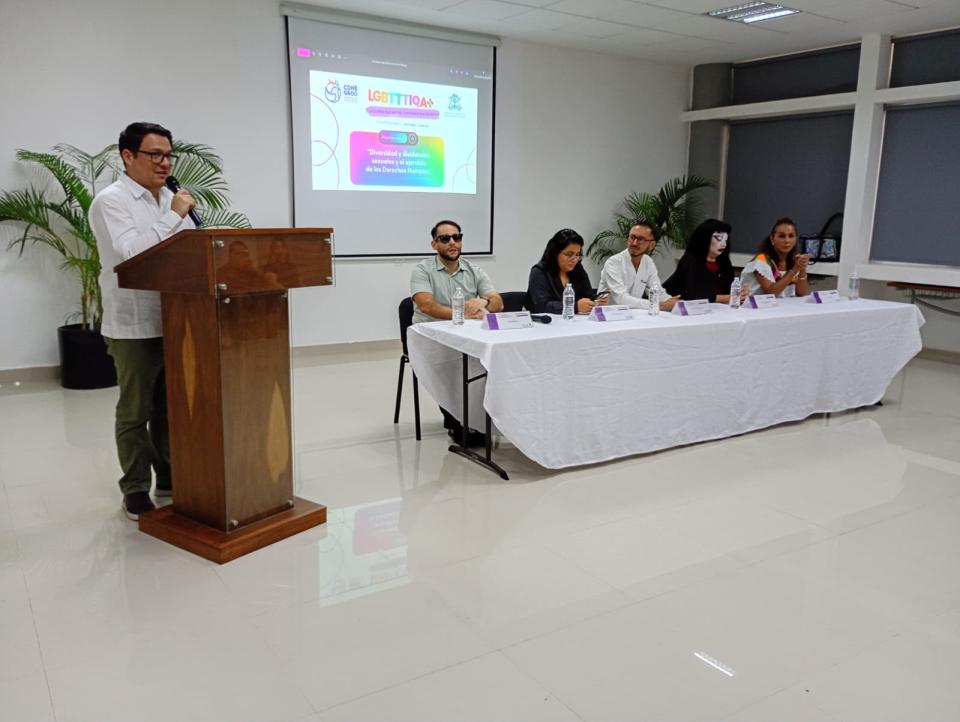 UQRoo y CDHEQRoo impulsan el diálogo sobre diversidad, inclusión y derechos humanos - galería 1