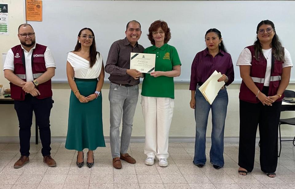 Concluyó el Programa de Reeducación para Hombres y Mujeres - galería 10