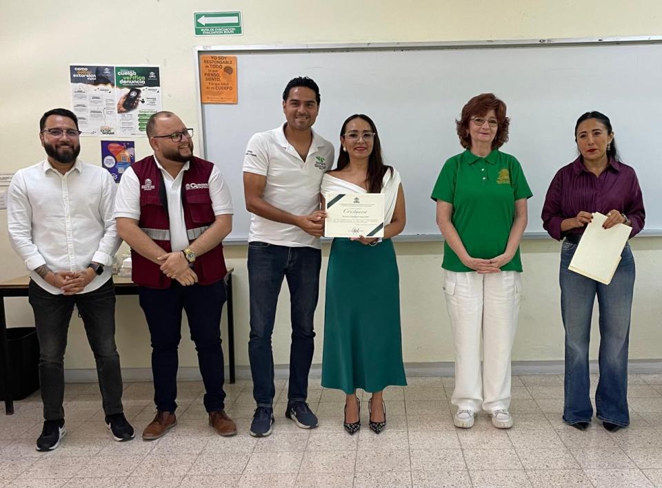 Concluyó el Programa de Reeducación para Hombres y Mujeres - galería 11