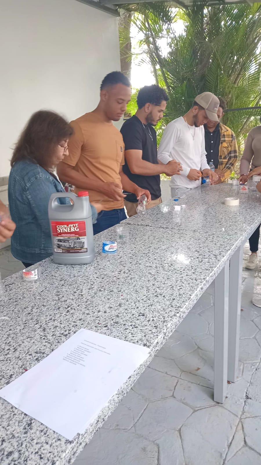 Curso teórico-práctico de Biología del suelo en UCATECI, República Dominicana - galería 1