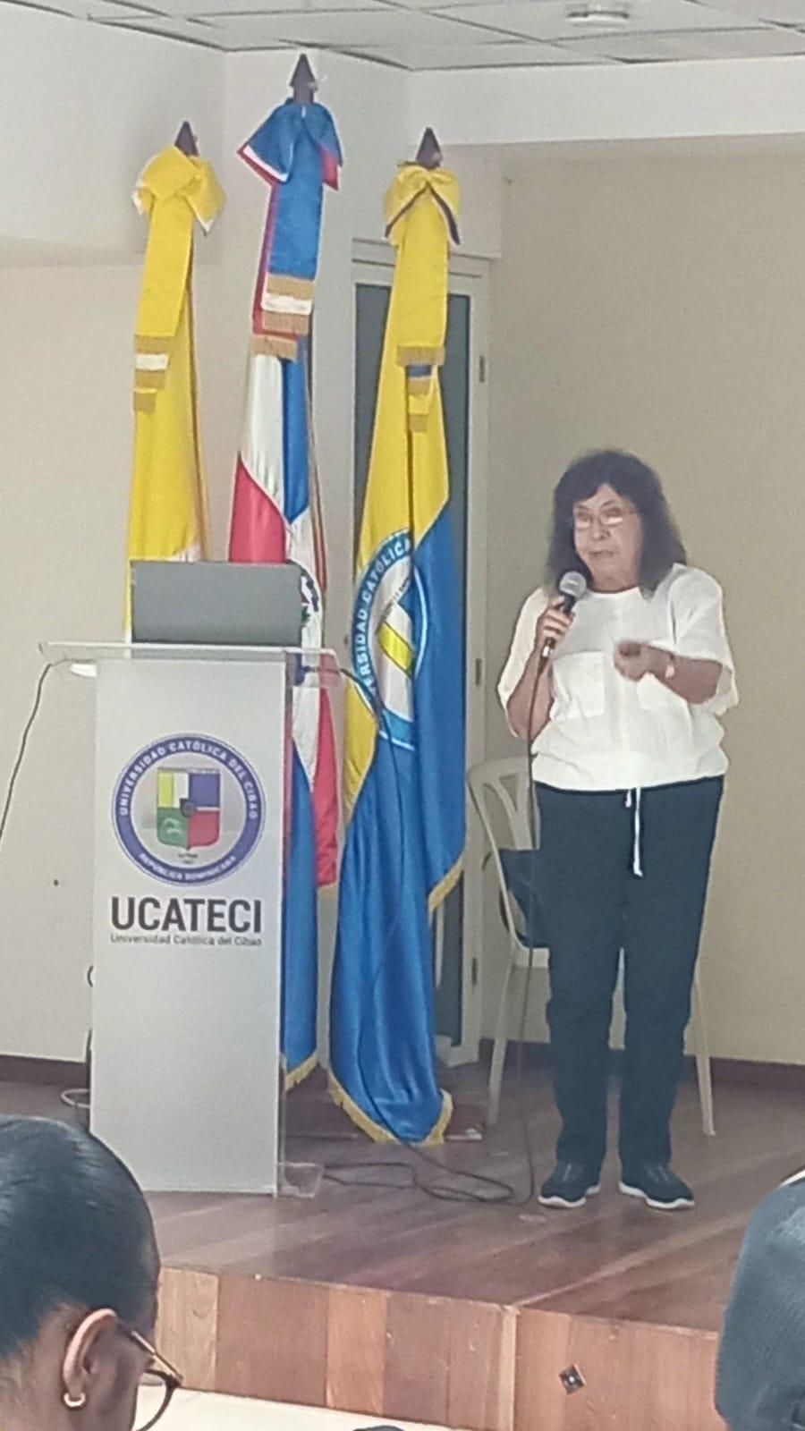 Curso teórico-práctico de Biología del suelo en UCATECI, República Dominicana - galería 3