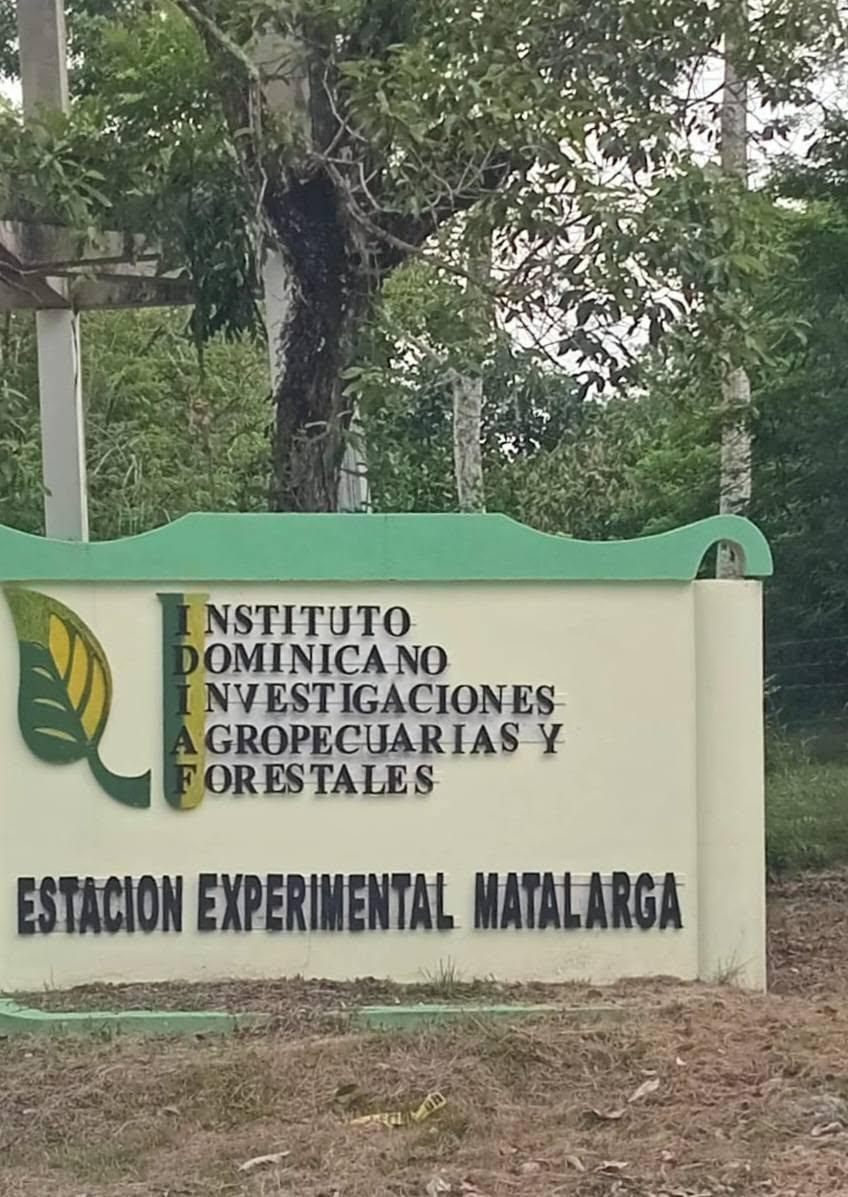 Curso teórico-práctico de Biología del suelo en UCATECI, República Dominicana - galería 5