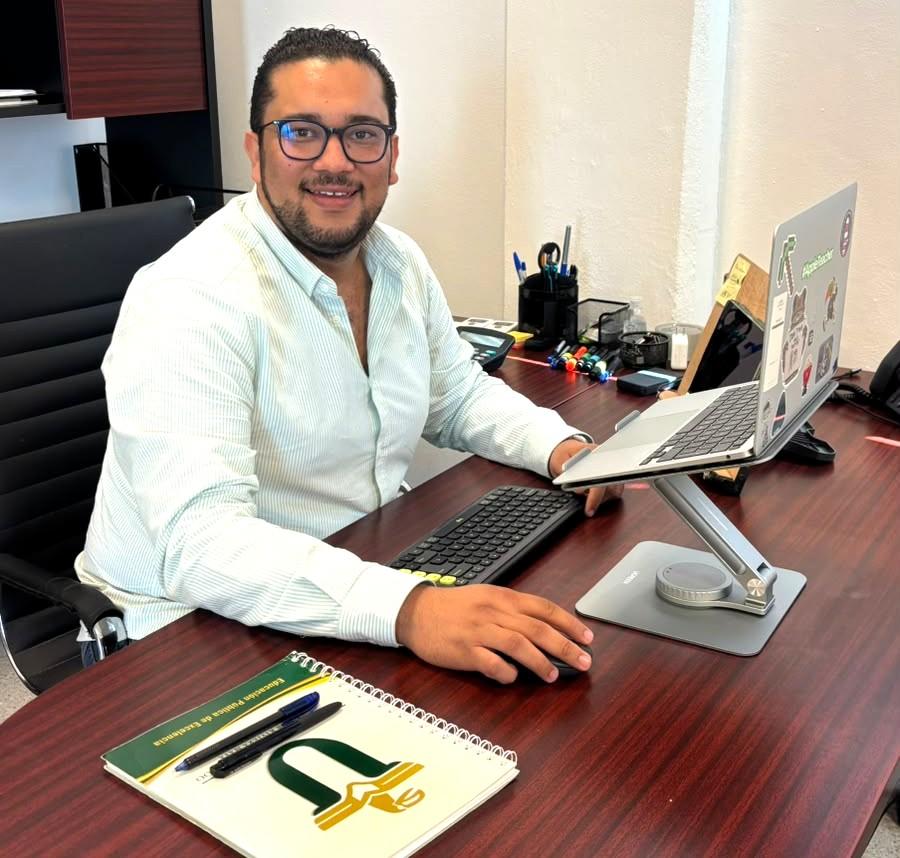Nuevo titular de la División de Ciencias Multidisciplinarias Playa del Carmen - galería 2