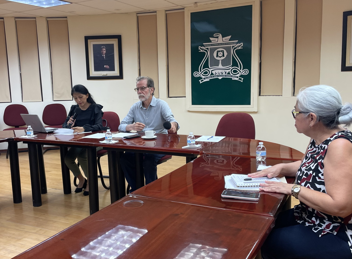 Patronato de la UQRoo da bienvenida a tres nuevos integrantes - En la Sala de Rectores del campus Chetumal Bahía