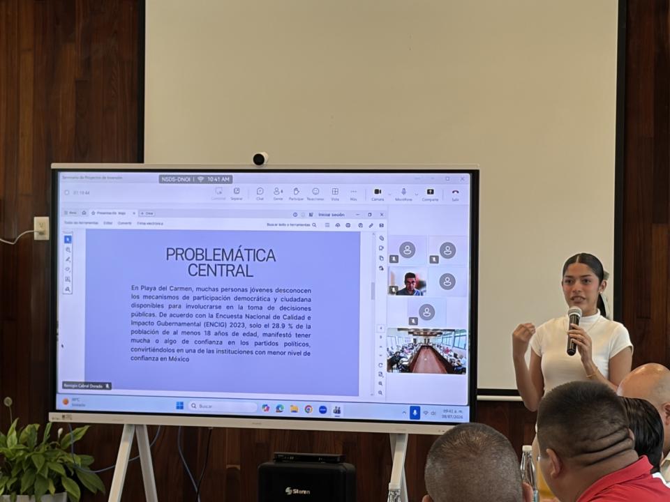 UQRoo Playa del Carmen realiza 1er. Seminario de Proyectos de Inversión Pública en Quintana Roo - galería 2