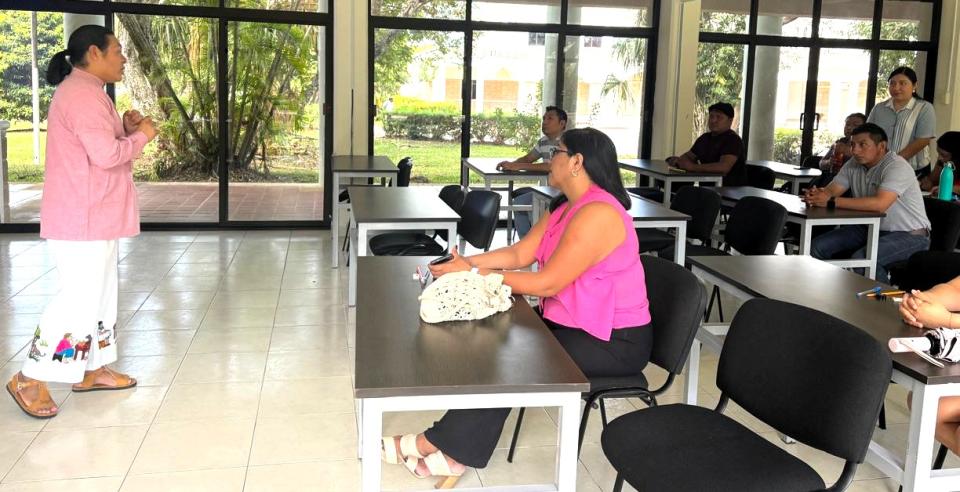 UQRoo crea Centro Certificador de Lengua Maya con aval del INALI - galería 1