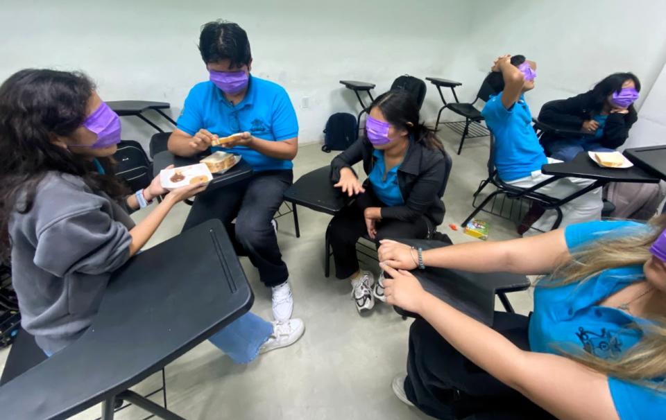 Estudiantado de Medicina fortalecen competencias de comunicación inclusiva - galería 5