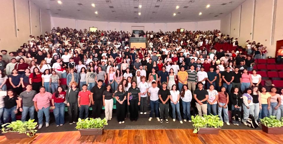 Dan la bienvenida a 2,399 estudiantes de nuevo ingreso en la UQRoo - galería 2